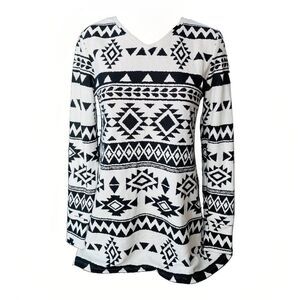 LulaRoe Simply Comfortable Sweater Size XS Black White Southwestern Aztec